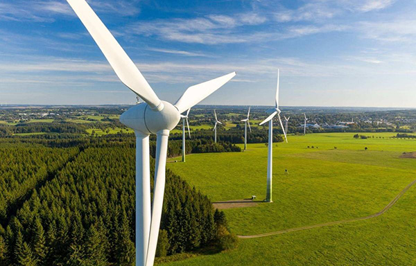 風力發電機從風速效益到安全考量詳解